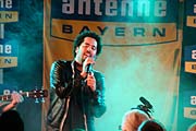 Adel Tawil stand mit Ich + Ich auf der Bühne der Antenne Bayern Live Kantine (Foto: Martin Schmitz)